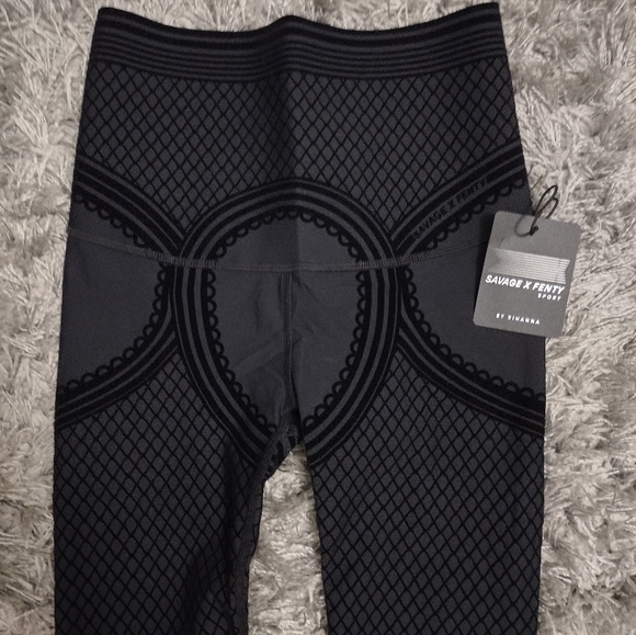 Special FX High-Waist Garter Legging - NWT - Picture 5 of 9